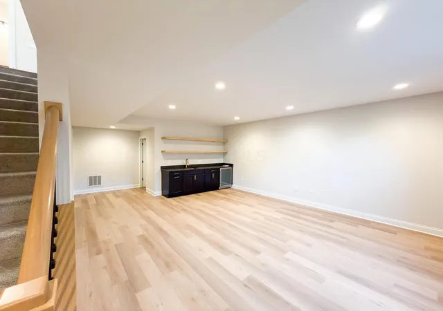 Photo 3 of Single family home for sale at 150 Barrington Pl, Powell, OH 43065 | MLS# 226019330 | Listing updated on 2026-10-10