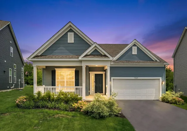 Homes for sale in Reynoldsburg, OH | 7927 Oldham Dr, Reynoldsburg, OH 43068 | MLS# 226019166