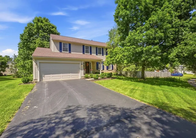 2nd image of 275 Spruce Hill Dr, Columbus, OH 43230 | MLS# 226019243
