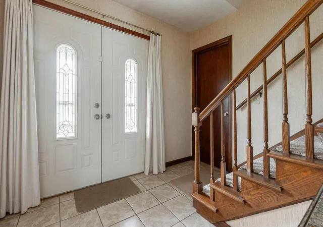 4th image of 10233 N Crosset Hill Dr, Pickerington, OH 43147 | MLS# 226026049