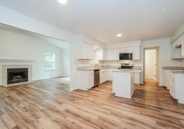 Photo 4 of Single family home for sale at 1915 Berwick Ct, Delaware, OH 43015 | MLS# 226026045 | Listing updated on 2026-07-30