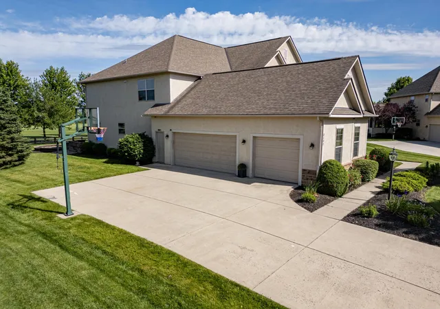 Photo 3 of Single family home for sale at 8147 Millway Loop, Powell, OH 43065 | MLS# 226019499 | Listing updated on 2026-08-19