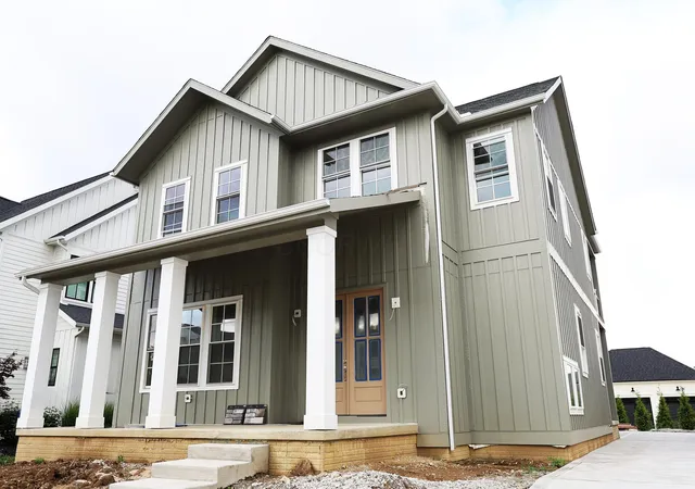 Homes for sale in Lewis Center, OH | 5703 Butternut Dr, Lewis Center, OH 43035 | MLS# 226024400
