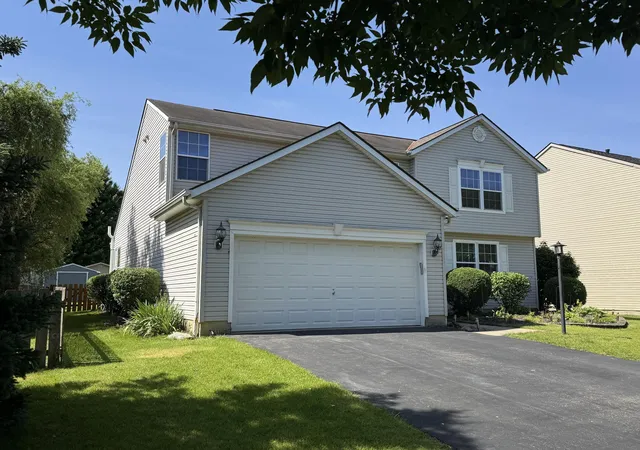 Homes for sale in Pickerington, OH | 657 Brighton St, Pickerington, OH 43147 | MLS# 226019534