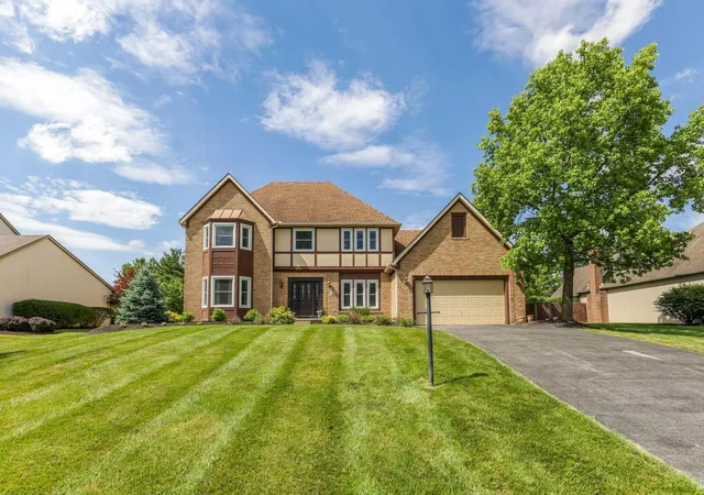 1st image of 8538 Chateau Dr, Pickerington, OH 43147 | MLS# 226019541