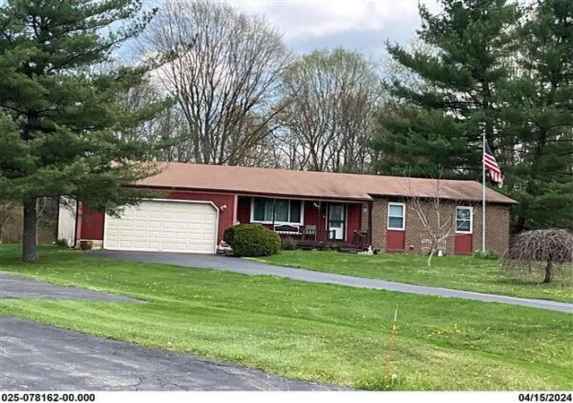 Homes for sale in Pataskala, OH | 210 Cavalcade Ln Sw, Pataskala, OH 43062 | MLS# 226019542