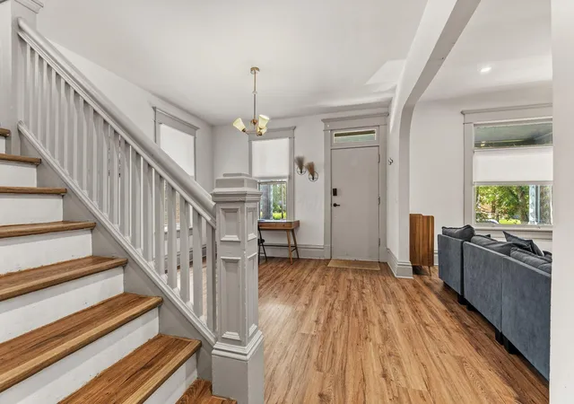 4th image of 1698 Bryden Rd, Columbus, OH 43205 | MLS# 226019553