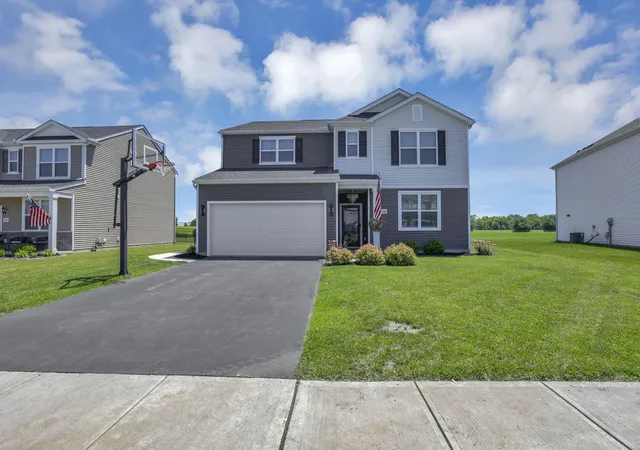 Homes for sale in Hebron, OH | 1168 Lake Forest Dr, Hebron, OH 43025 | MLS# 226019678