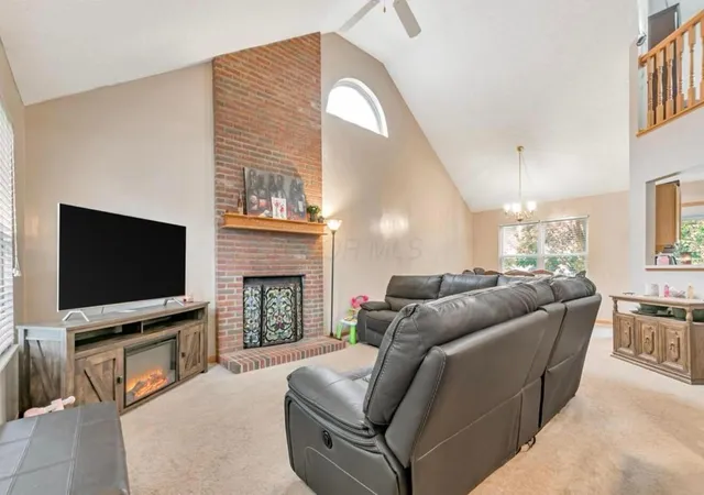 Photo 3 of Single family home for sale at 3150 Berkley Pointe Dr, Columbus, OH 43230 | MLS# 226019743 | Listing updated on 2026-07-28