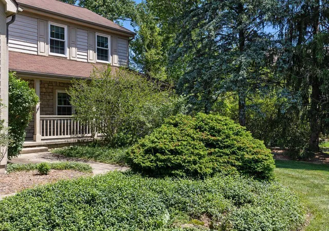3rd image of 266 Oakham Ct, Powell, OH 43065 | MLS# 226019724