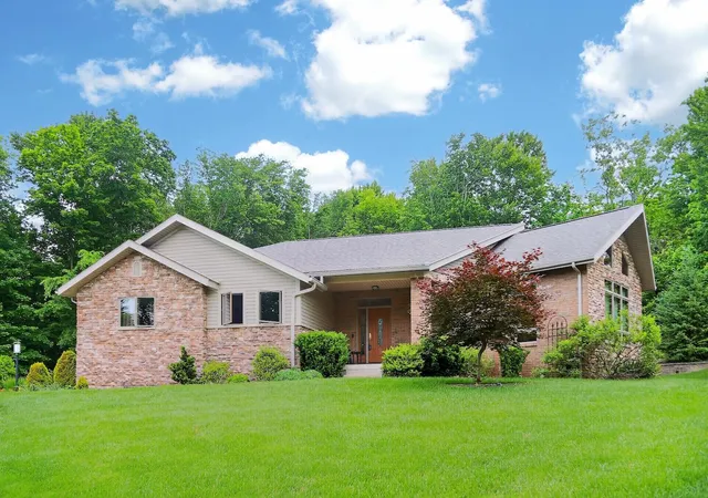 Homes for sale in Howard, OH | 660 King Beach Dr, Howard, OH 43028 | MLS# 226019755