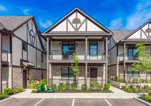 1st image of 2015 W 5Th Ave #211, Columbus, OH 43212 | MLS# 226019771