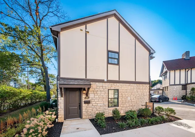2nd image of 2015 W 5Th Ave, Columbus, OH 43212