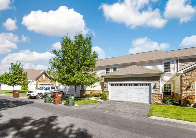 3rd image of 3834 Rennes Dr, Columbus, OH 43221 | MLS# 226020140