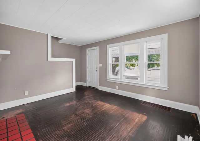 Homes for sale in Columbus, OH | 415 S Richardson Ave, Columbus, OH 43204 | MLS# 226021611