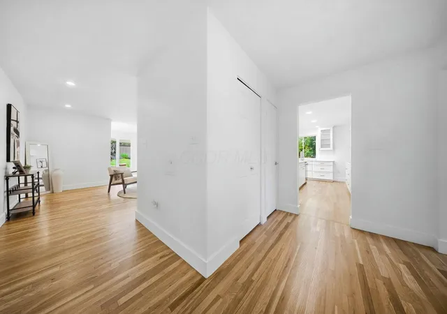 Homes for sale in Upper Arlington, OH | 2700 Fishinger Rd, Upper Arlington, OH 43221 | MLS# 226020196