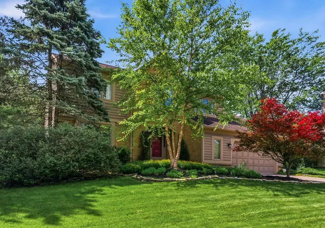 Homes for sale in Dublin, OH | 5617 Preswick Dr, Dublin, OH 43017 | MLS# 226020117