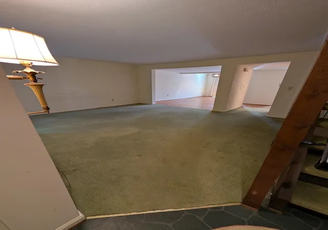 Listing Photo 4 - Condo for sale in building located at 1676 Van Pelt St, Columbus, OH 43220 - Unit #76