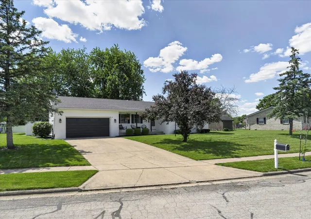 Homes for sale in Washington Court House, OH | 213 Emerald Ln, Washington Court House, OH 43160 | MLS# 226019880
