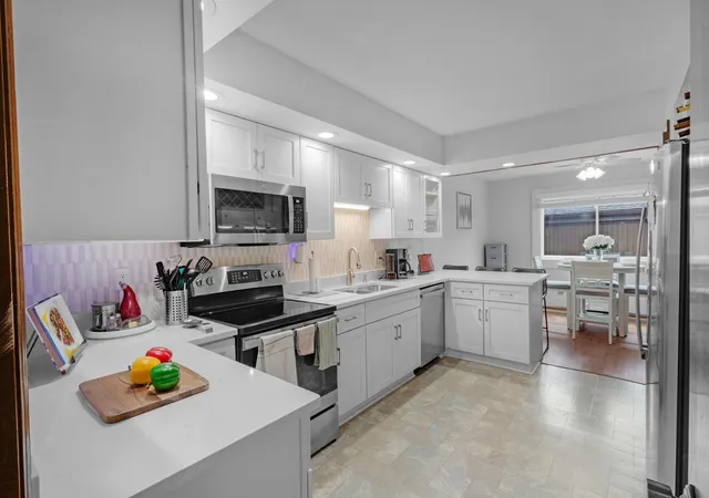 Photo 3 of Condo for sale at 2049 Willow Glen Ln #B, Columbus, OH 43229 | MLS# 226021915 | Listing updated on 2026-07-28