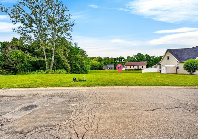 Homes for sale in Logan, OH | 0 Hemlock Pkwy #LOT 32, Logan, OH 43138 | MLS# 226019886