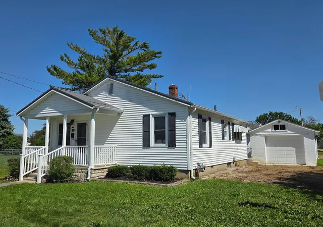 Homes for sale in Mount Sterling, OH | 139 Jefferson St, Mount Sterling, OH 43143 | MLS# 226020309