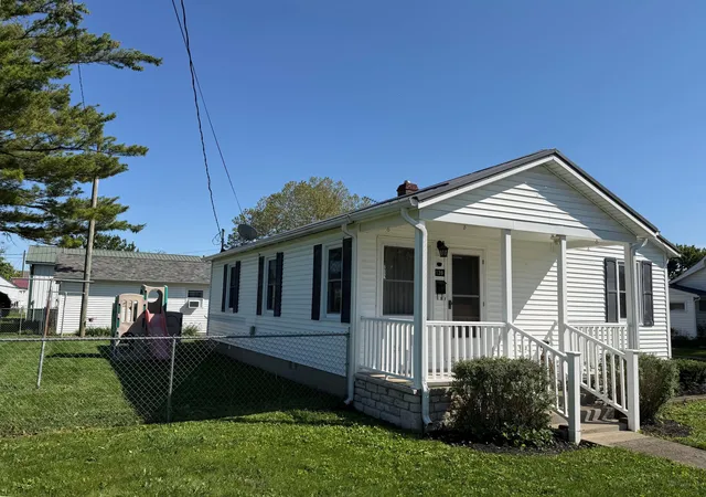 Homes for sale in Mount Sterling, OH | 139 Jefferson St, Mount Sterling, OH 43143 | MLS# 226020309