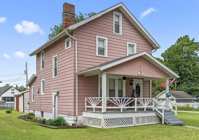 Photo 3 of Single family home for sale at 40 Walnut St, Ashville, OH 43103 | MLS# 226019907 | Listing updated on 2026-08-26