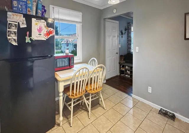 Photo 4 of Single family home for sale at 821 Ohio St, Zanesville, OH 43701 | MLS# 226019908 | Listing updated on 2026-07-29
