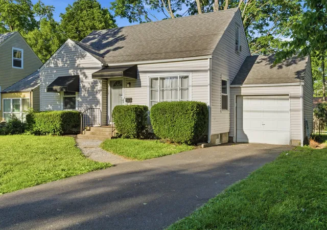 1st image of 1772 Kenny Rd, Columbus, OH 43212 | MLS# 226019924
