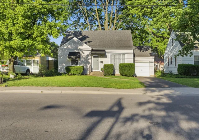 2nd image of 1772 Kenny Rd, Columbus, OH 43212 | MLS# 226019924