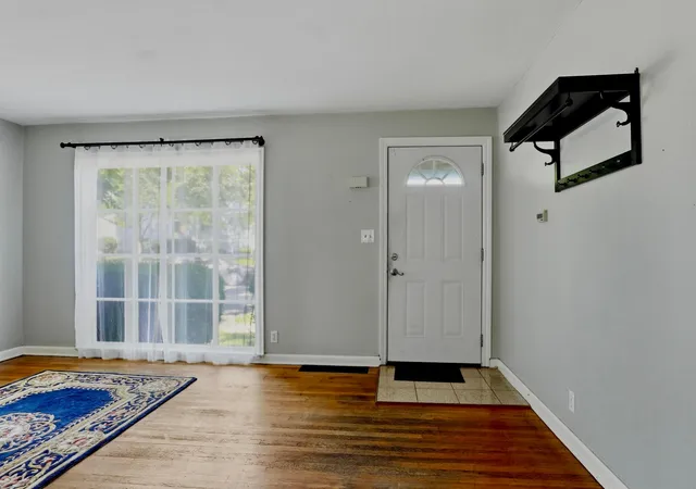 3rd image of 1772 Kenny Rd, Columbus, OH 43212 | MLS# 226019924