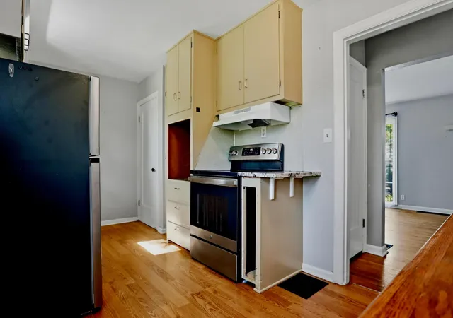 Photo 4 of Single family home for sale at 1772 Kenny Rd, Columbus, OH 43212 | MLS# 226019924 | Listing updated on 2026-09-17
