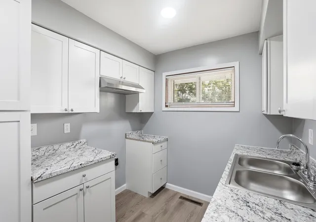 Photo 3 of Single family home for sale at 2381 Brentnell Ave, Columbus, OH 43211 | MLS# 226020216 | Listing updated on 2026-07-29