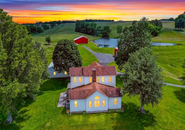 Homes for sale in Lancaster, OH | 4895 Lancaster Circleville Rd Sw, Lancaster, OH 43130 | MLS# 226020461
