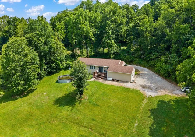 2nd image of 2339 Pumpkinvine Rd Se, Lancaster, OH 43130 | MLS# 226020609