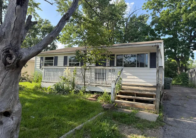 Single family home for sale at 3774 Lynward Rd, Columbus, OH 43228 | MLS# 226021953