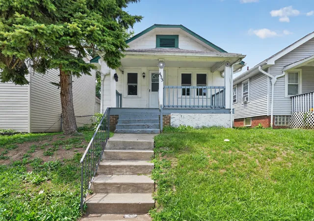 Homes for sale in Columbus, OH | 453 Catherine St, Columbus, OH 43223 | MLS# 226021619