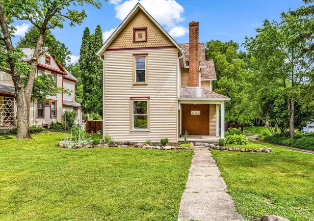 Homes for sale in Delaware, OH | 448 W William St, Delaware, OH 43015 | MLS# 226020430