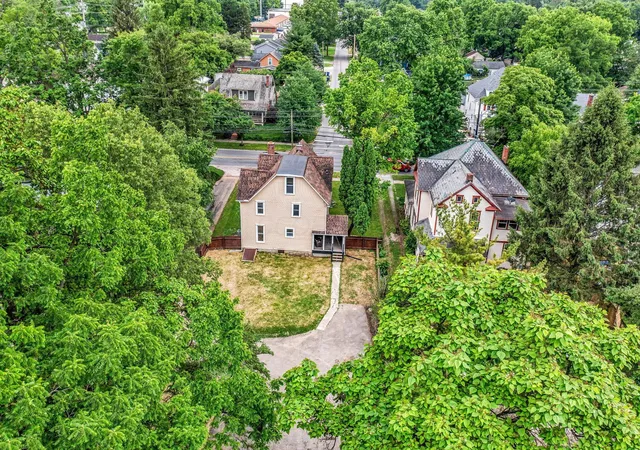 Homes for sale in Delaware, OH | 448 W William St, Delaware, OH 43015 | MLS# 226020430