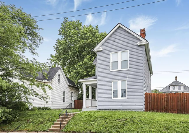 Photo 3 of Single family home for sale at 200 S Cypress Ave, Columbus, OH 43223 | MLS# 226020781 | Listing updated on 2026-08-28