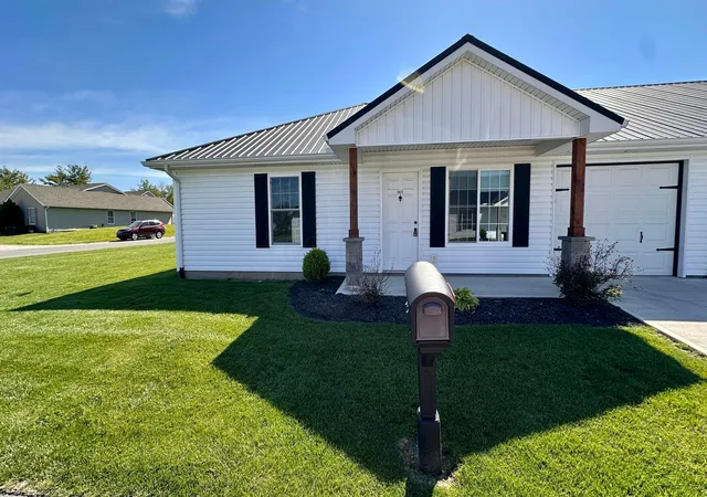 Homes for sale in Bellefontaine, OH | 1611 Irene Dr #21, Bellefontaine, OH 43311 | MLS# 226020028