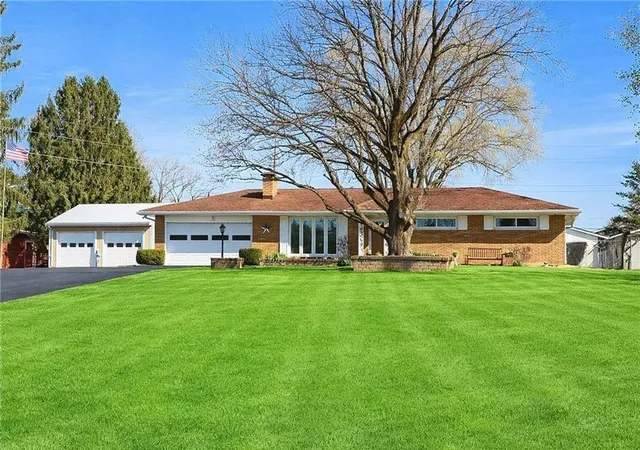 1st image of 335 Walker Dr, Zanesville, OH 43701 | MLS# 226020025