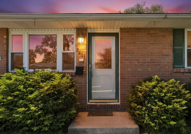 Photo 4 of Sale Pending at 3401 Reaver Ave, Grove City, OH 43123 | MLS# 226020292 | Listing updated on 2026-09-02