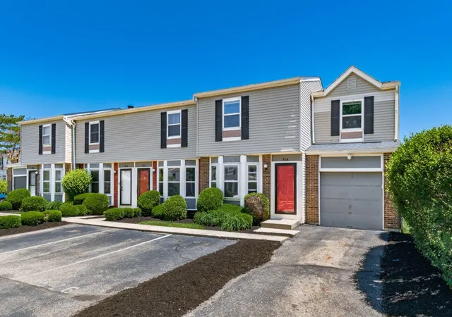 Homes for sale in Columbus, OH | 916 Worthington Woods Blvd #12, Columbus, OH 43085 | MLS# 226020227