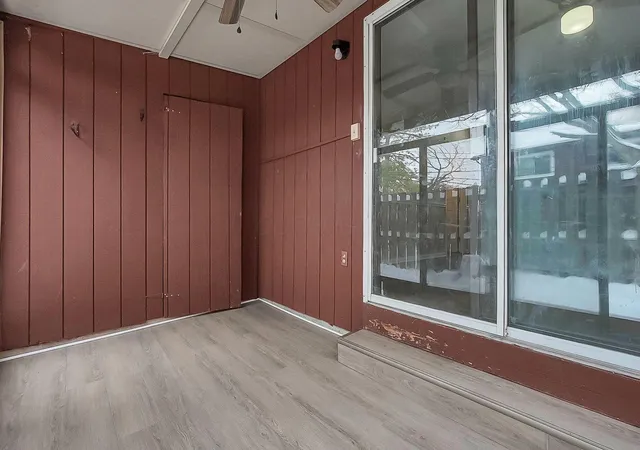 Listing Photo 2 - Condo for sale in building located at 2278 Wadsworth Dr, Columbus, OH 43232 - Unit #D