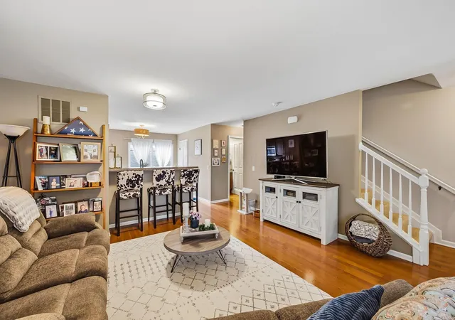 1st image of 6403 Walnut Fork Dr, Westerville, OH 43081 | MLS# 226021528