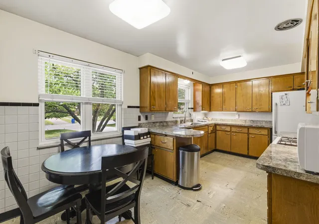 Photo 3 of Sale Pending at 47 Meadowlark Ln, Columbus, OH 43214 | MLS# 226028863 | Listing updated on 2026-09-15