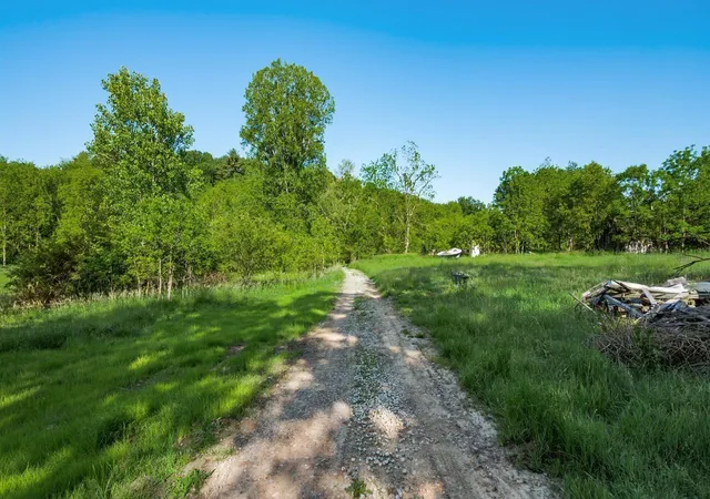 1st image of 5911 Reform Rd Ne, Newark, OH 43055 | MLS# 226020239