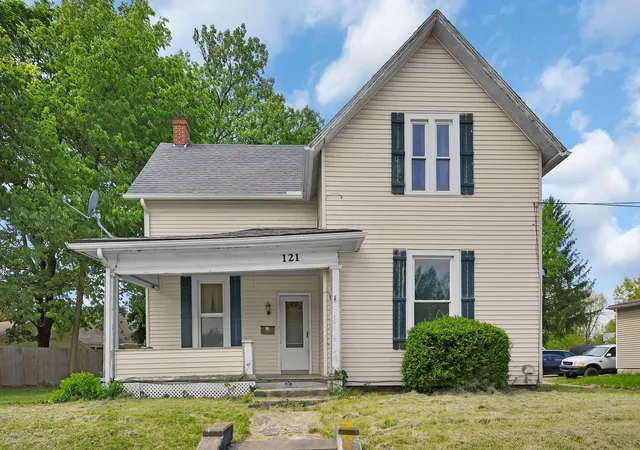 1st image of 121 Lafayette St, London, OH 43140 | MLS# 226028437